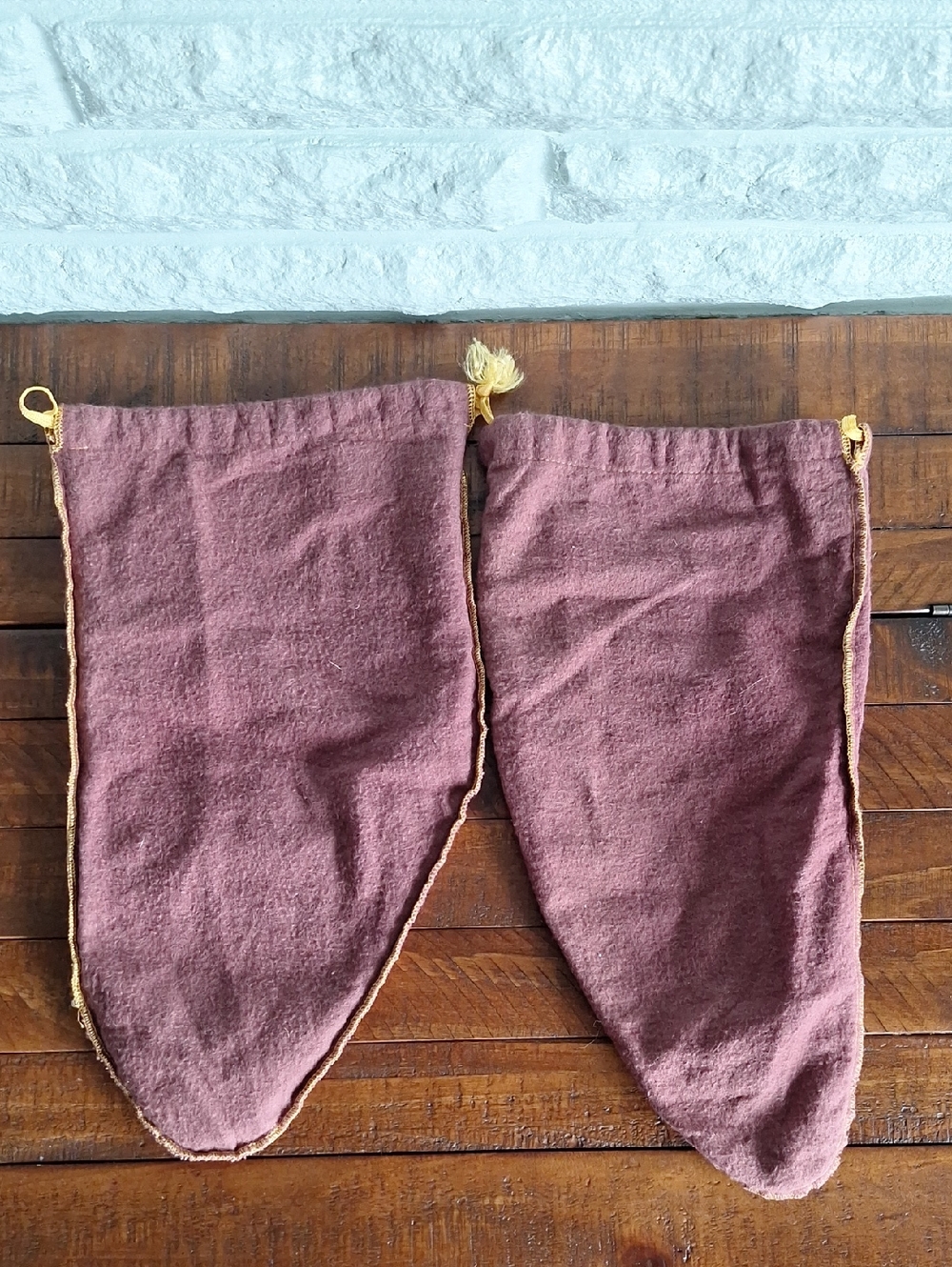 Stetson Red And Yellow Dust Bag Cover - Picture 6 of 8
